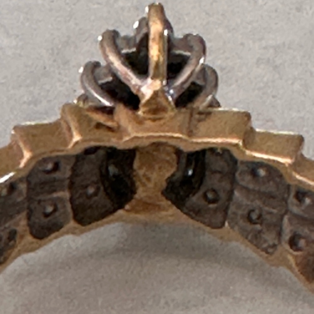 Beautiful 14k & .5 diamond vintage 80s cocktail ring - Picture 9 of 17